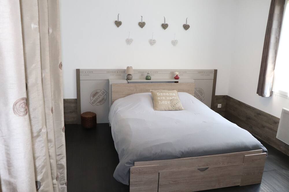Photo of Bedroom in Ribaute-les-Tavernes
