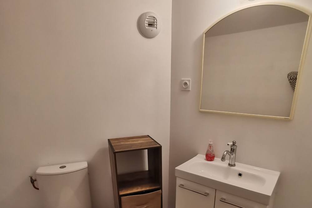 Photo of Bathroom in Fontenay-le-Comte