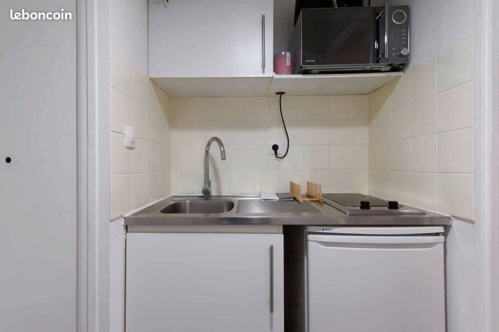 Photo of Kitchen in Beaux Arts-Boutonnet