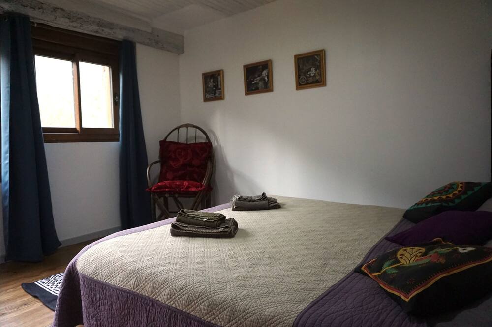 Photo of Bedroom in Castelnau-Durban