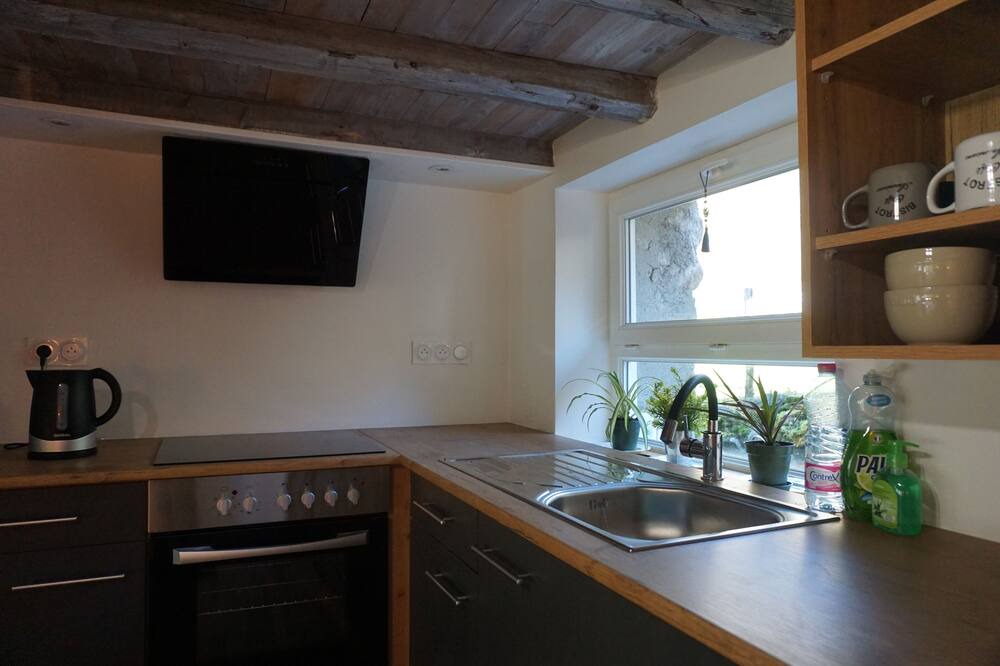 Photo of Kitchen in Castelnau-Durban