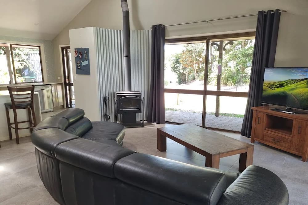 Photo of Others in Landsborough