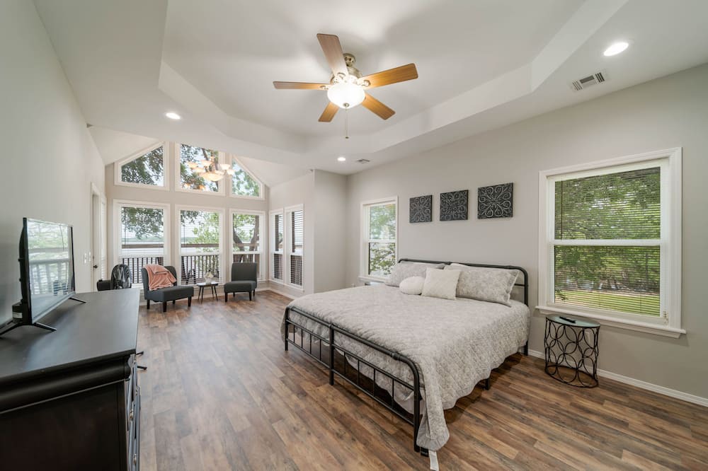 Photo of Bedroom in Moodys