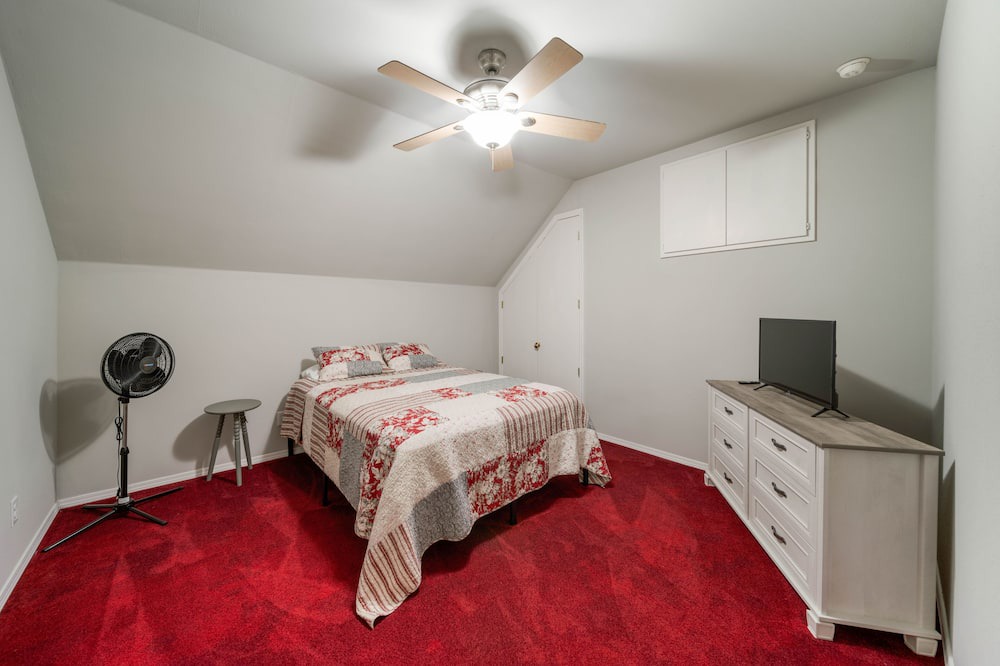 Photo of Bedroom in Moodys
