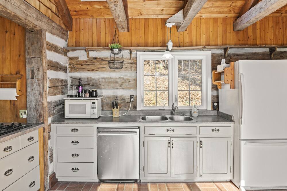 Photo of Kitchen in Bracebridge
