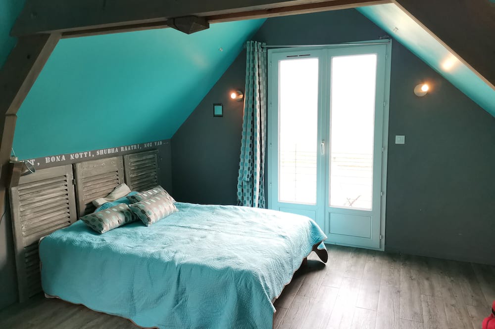 Photo of Bedroom in Mayet
