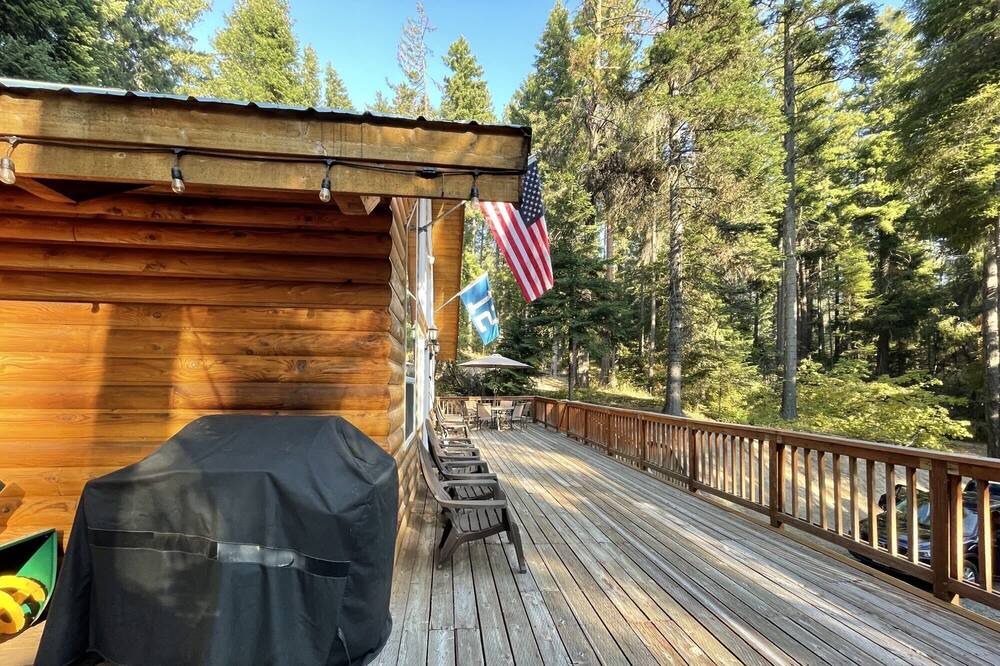 Photo of Others in Roslyn Ridge