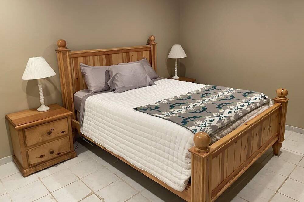 Photo of Others in Roslyn Ridge