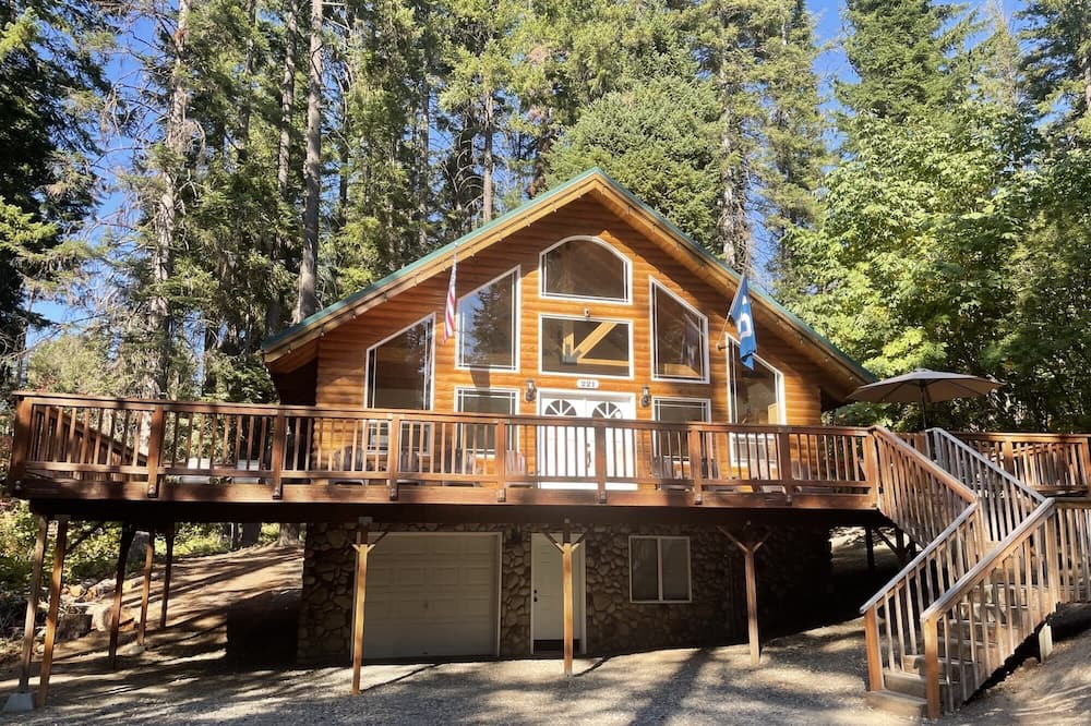 Photo of Others in Roslyn Ridge