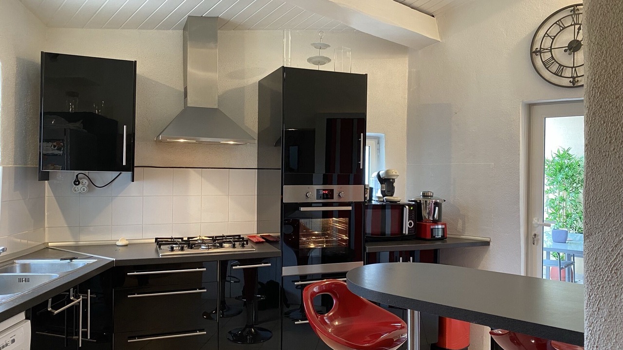 Photo of Kitchen in Saint-Clement-de-Riviere