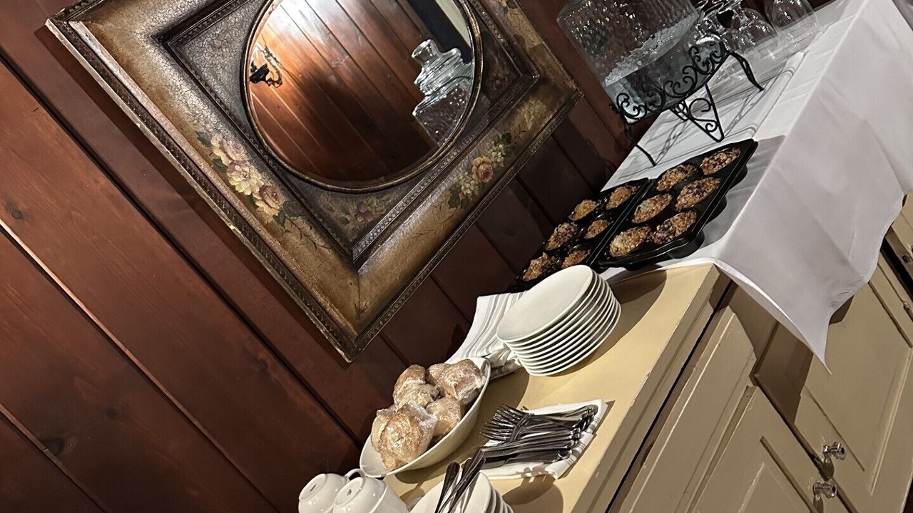 Photo of Livingroom in Charlestown