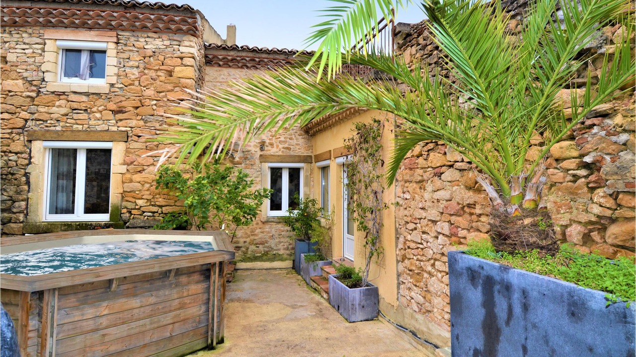 Photo of Outdoor in Sabran