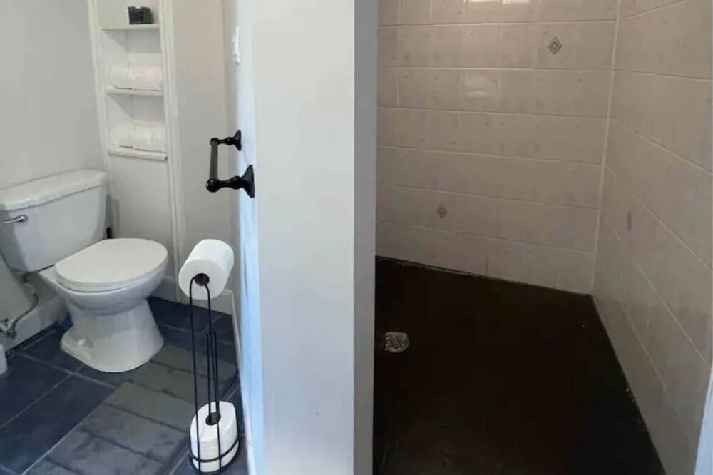 Photo of Bathroom in Mulgrave-et-Derry