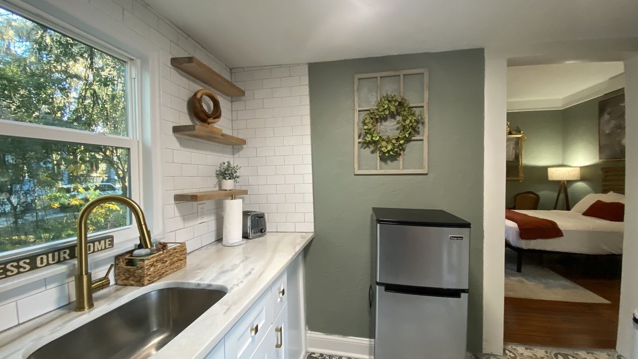 Photo of Kitchen in Historic District
