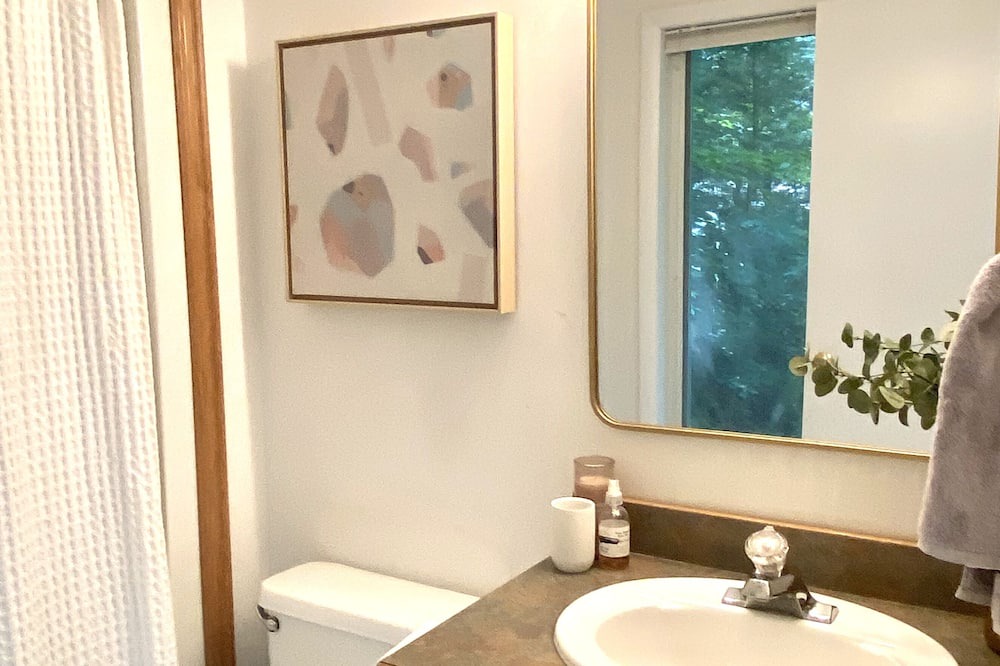 Photo of Bathroom in Pond Eddy