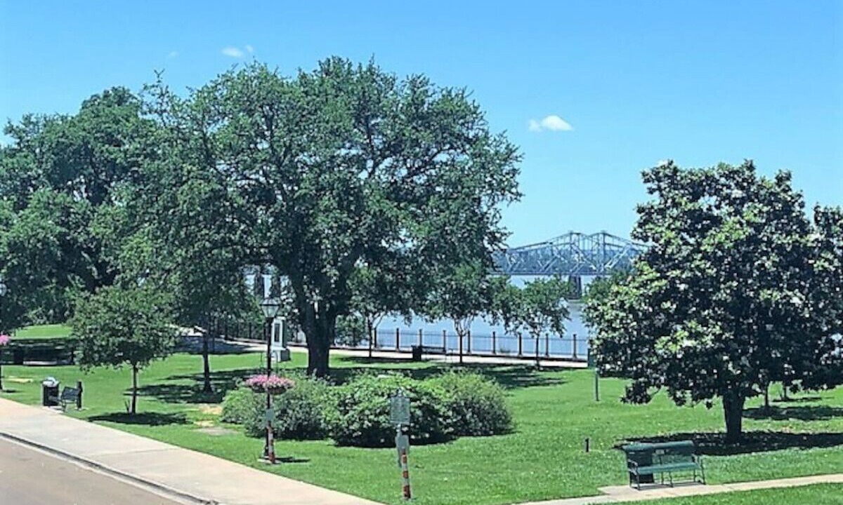 Photo of Others in Natchez