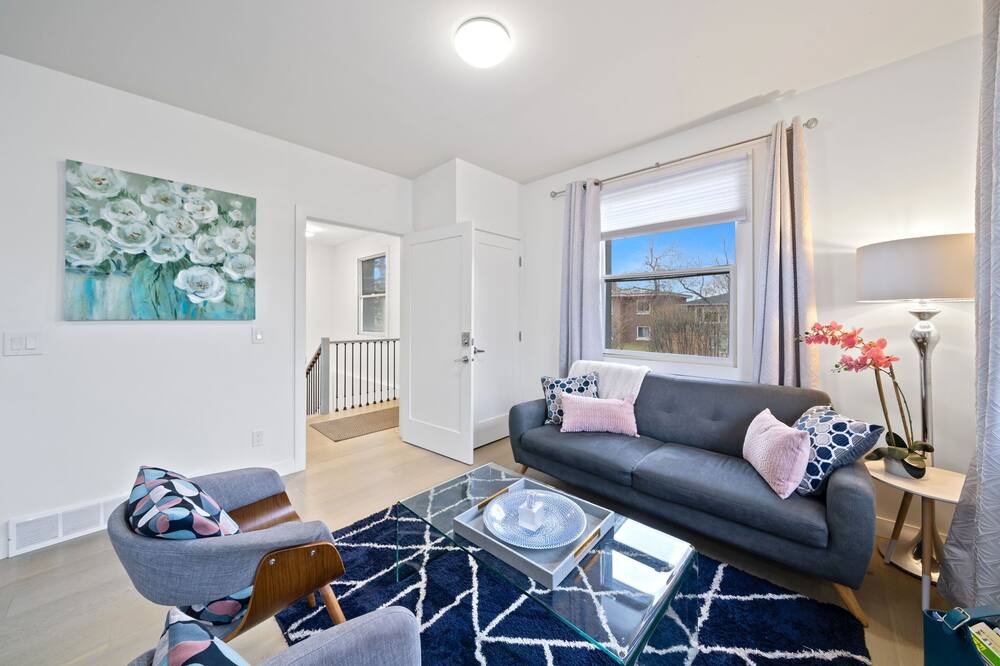 Photo of Others in Inglewood