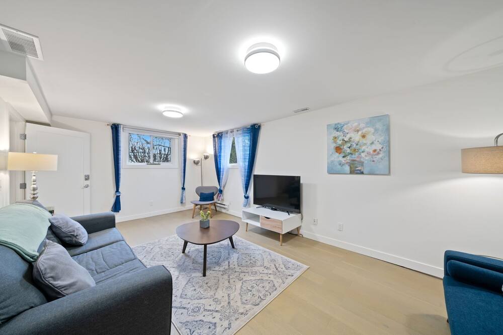 Photo of Others in Inglewood