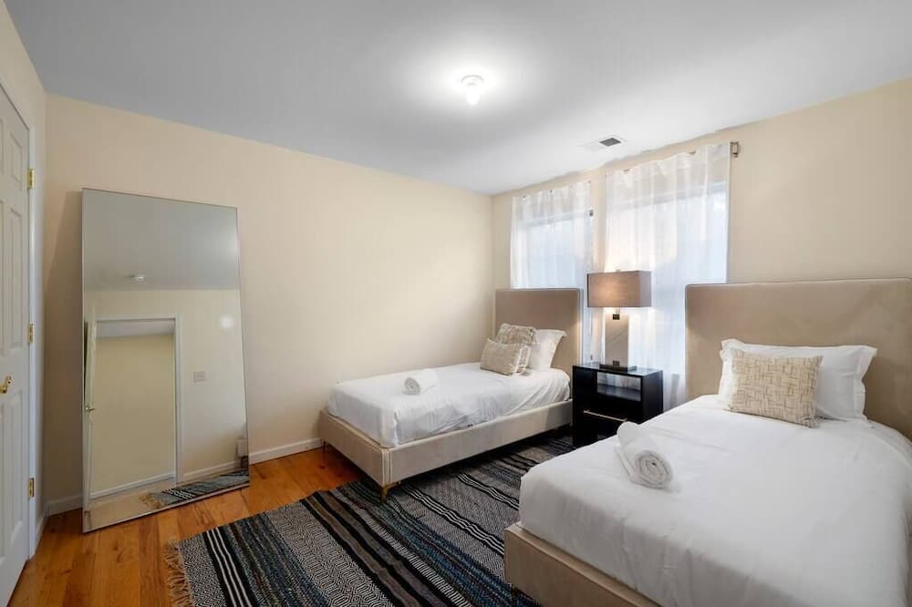 Photo of Bedroom in Washingtonville