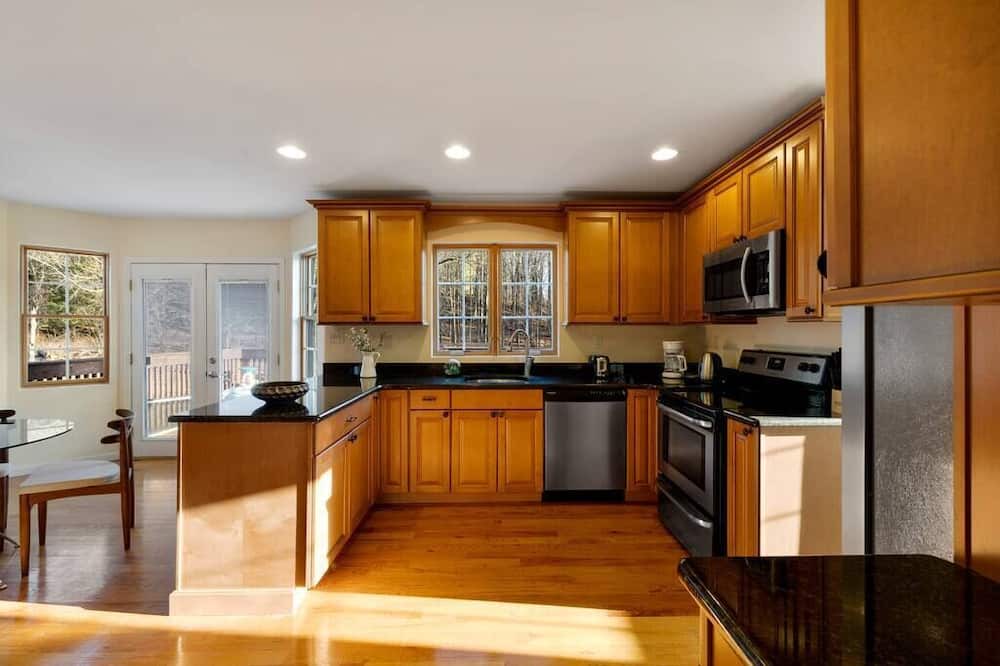 Photo of Kitchen in Washingtonville