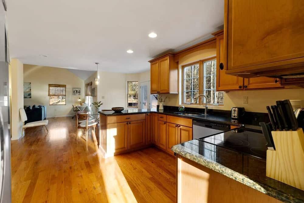 Photo of Kitchen in Washingtonville
