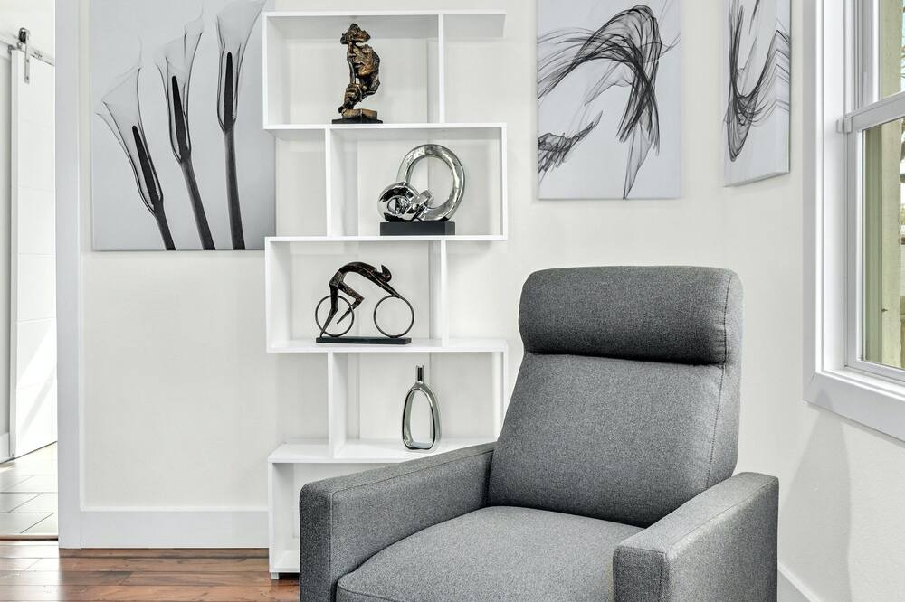 Photo of Livingroom in Barton Hills