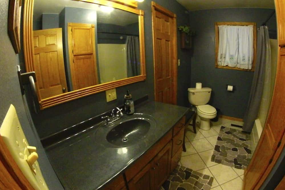 Photo of Bathroom in Lansing