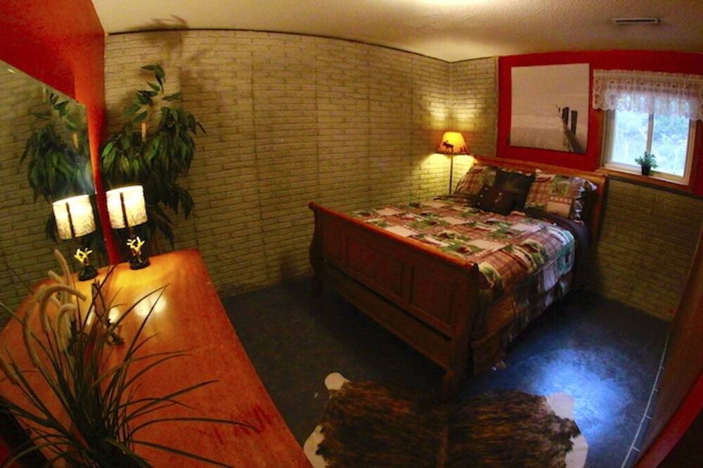 Photo of Bedroom in Lansing