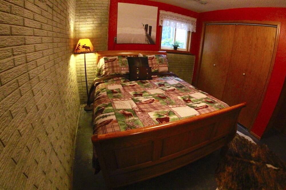 Photo of Bedroom in Lansing