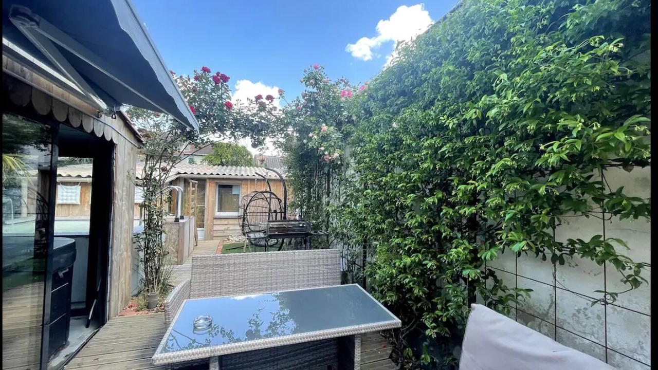 Photo of Outdoor in Floirac