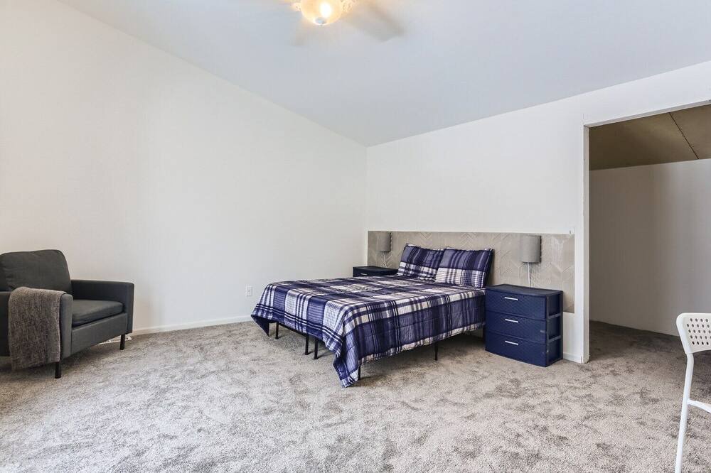 Photo of Bedroom in Crystal
