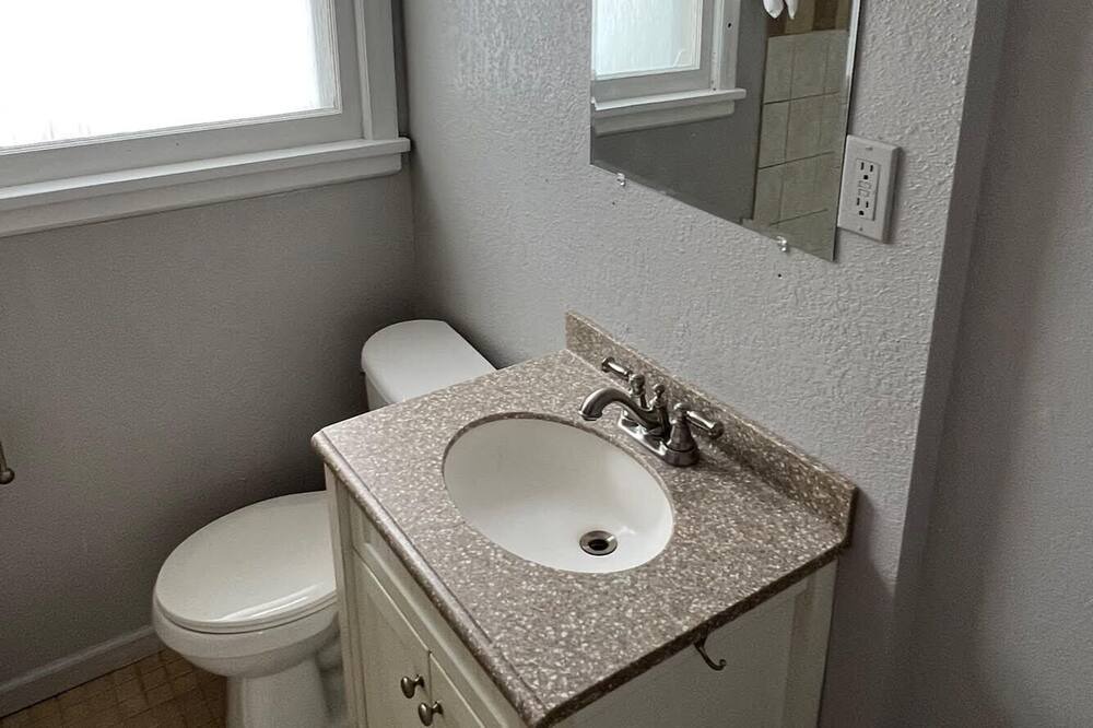 Photo of Bathroom in Crystal