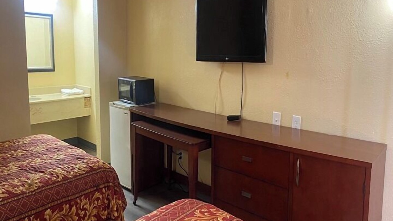 Photo of Bedroom in Forest Park