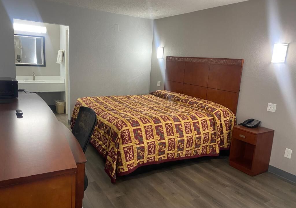 Photo of Bedroom in Forest Park