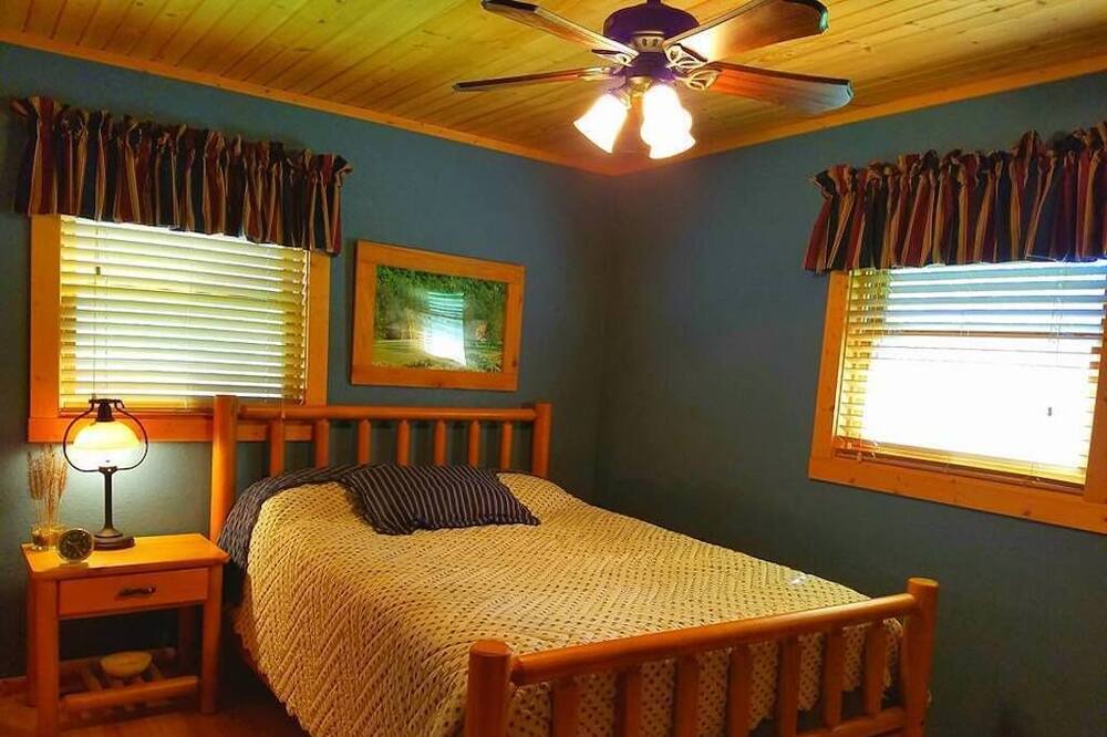 Photo of Bedroom in Waterville