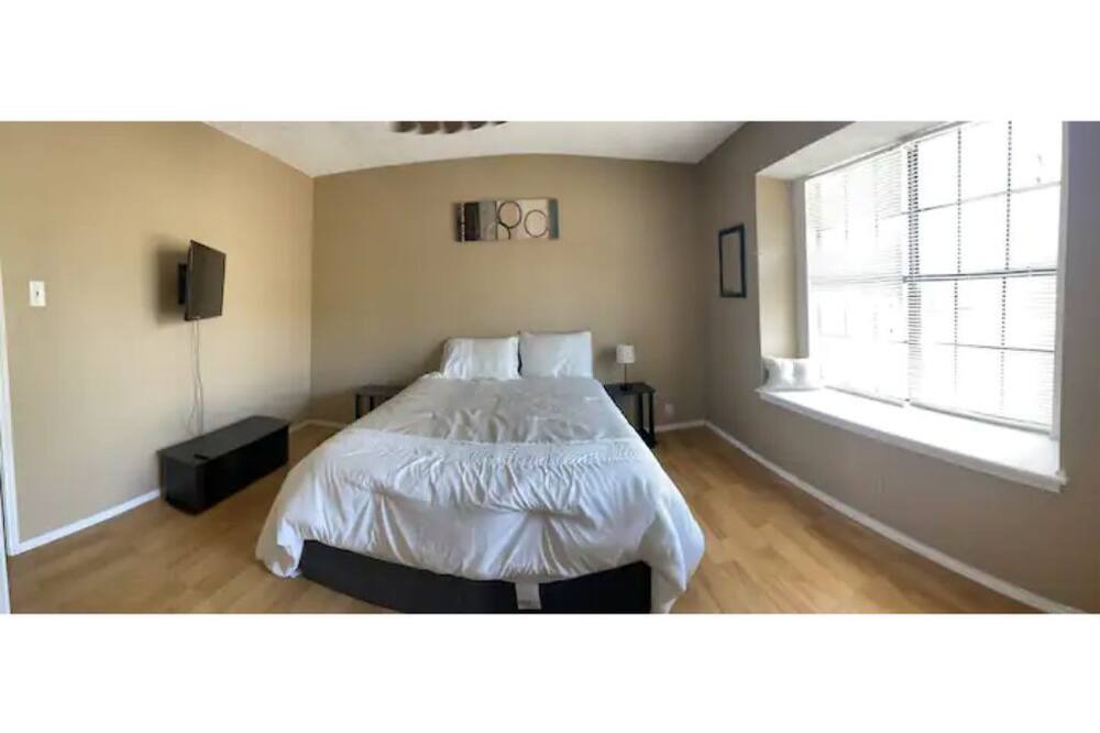 Photo of Bedroom in Leon Valley