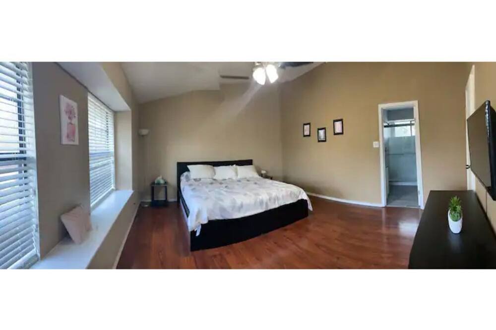 Photo of Bedroom in Leon Valley
