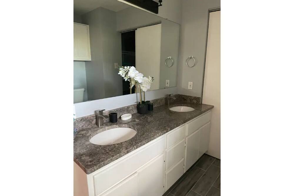 Photo of Bathroom in Leon Valley