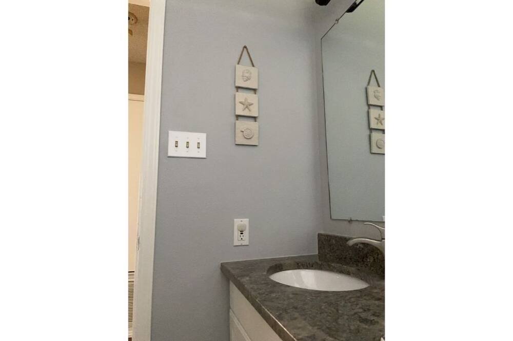 Photo of Bathroom in Leon Valley