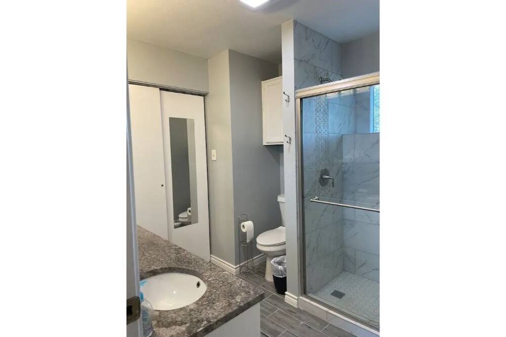 Photo of Bathroom in Leon Valley