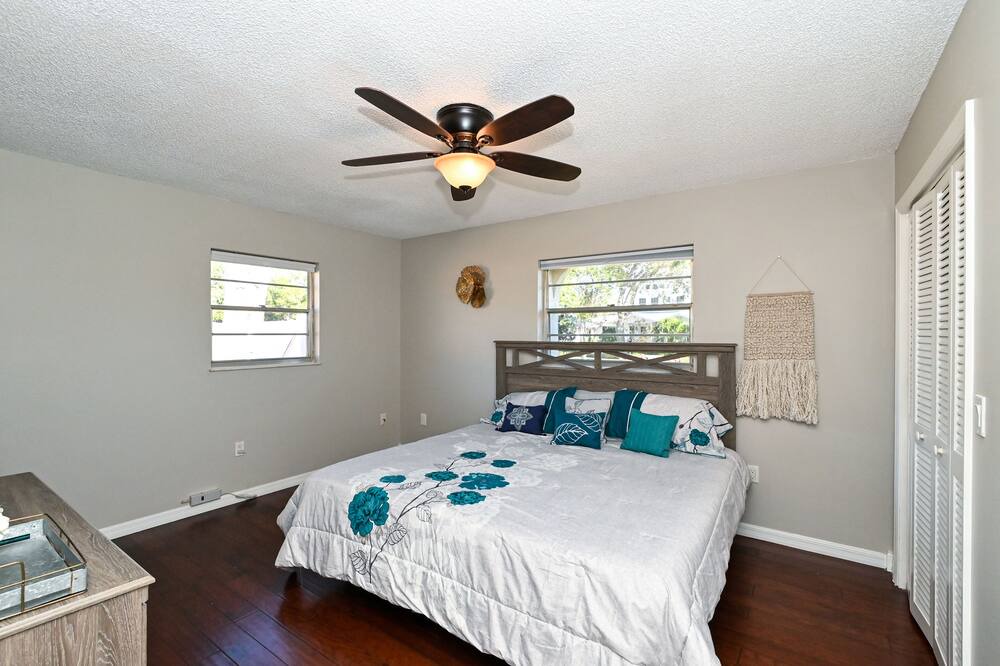 Photo of Bedroom in West Bradenton