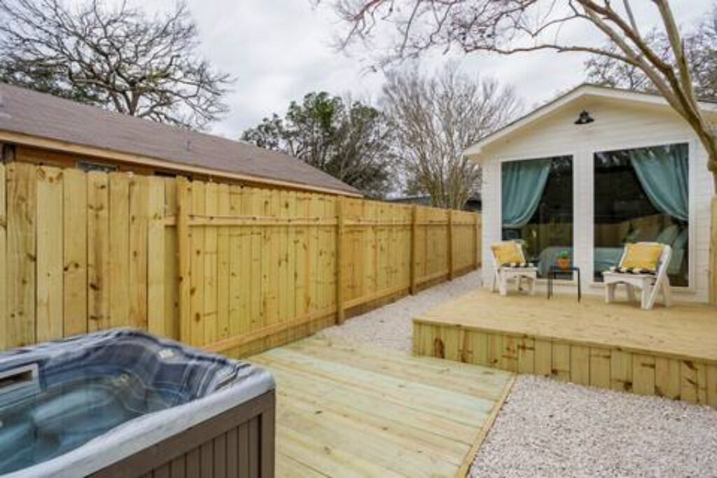 Photo of Outdoor in Spring Branch