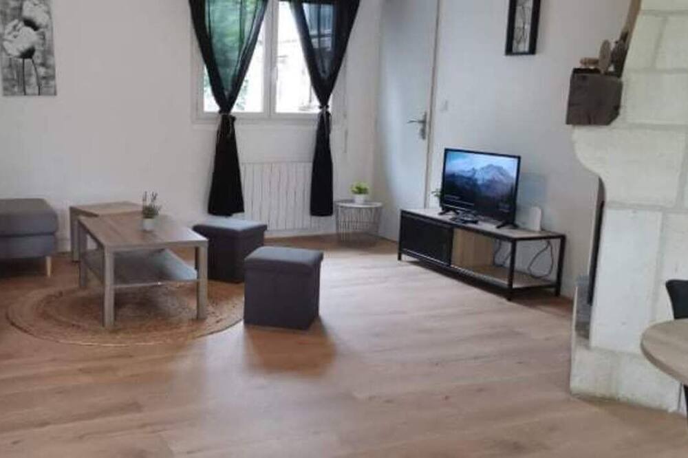 Photo of Livingroom in Ablon