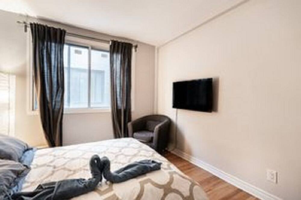 Photo of Bedroom in Latin Quarter