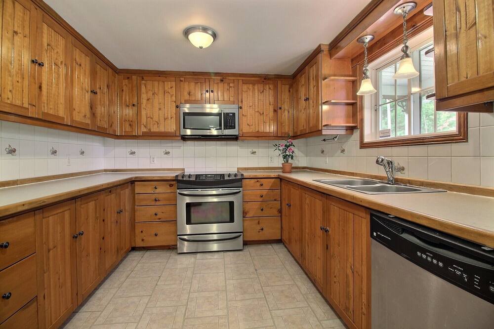 Photo of Kitchen in Saint-Alexis-des-Monts