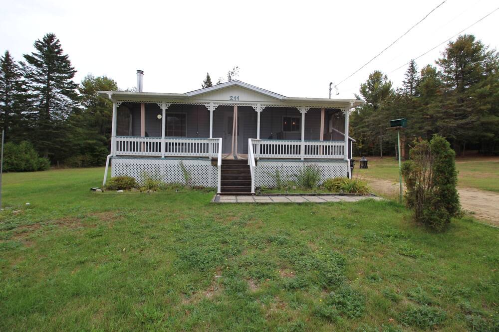 Photo of Outdoor in Saint-Alexis-des-Monts