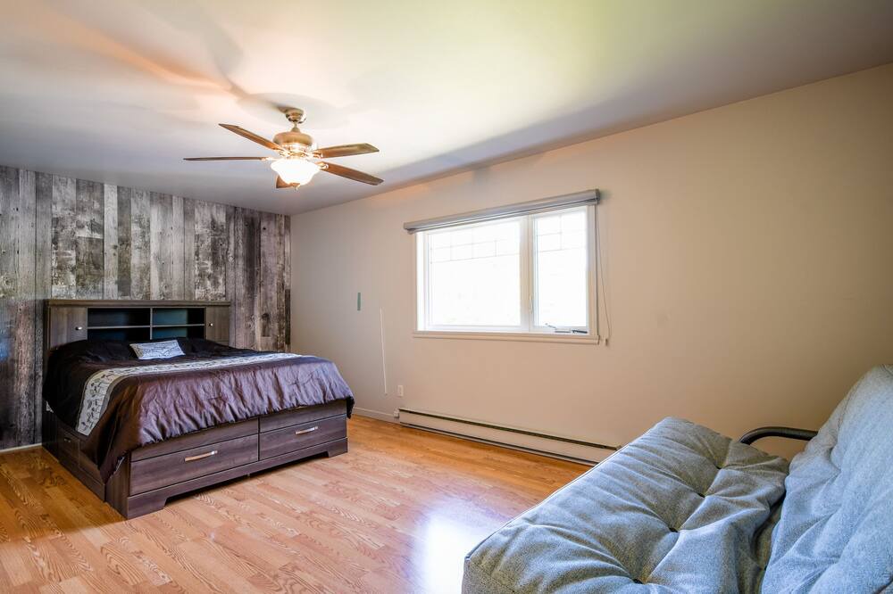 Photo of Bedroom in Saint-Alexis-des-Monts