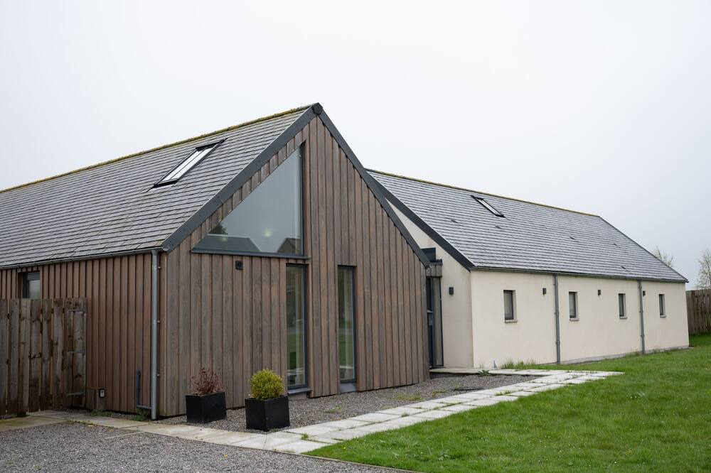 Photo of Outdoor in Westhill