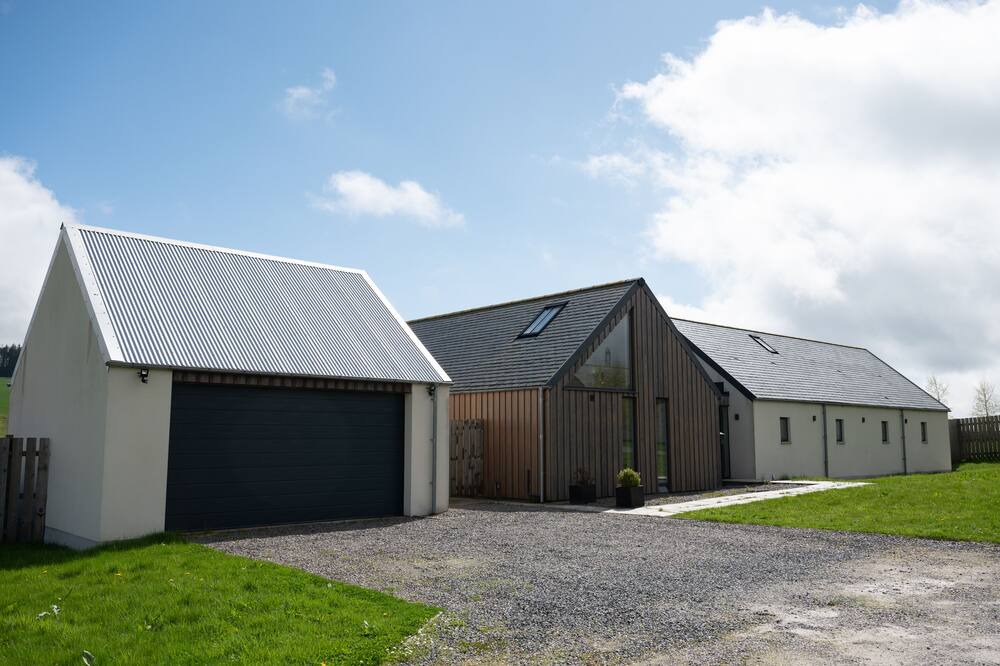 Photo of Outdoor in Westhill