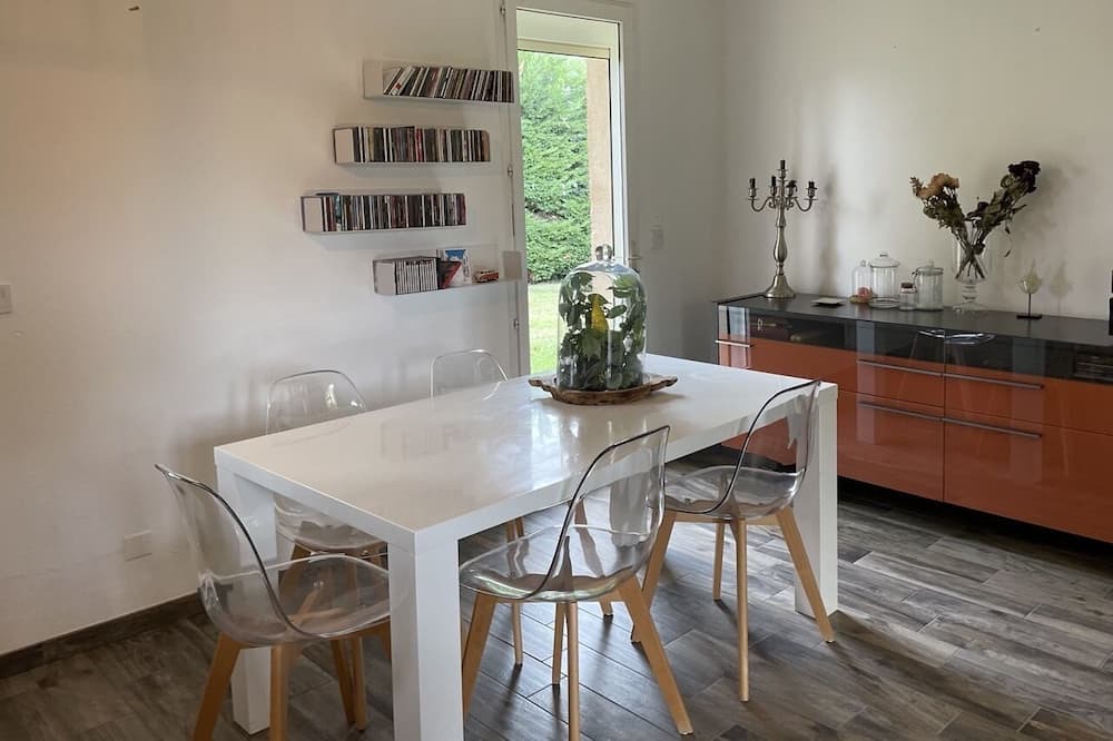 Photo of Others in Bourran